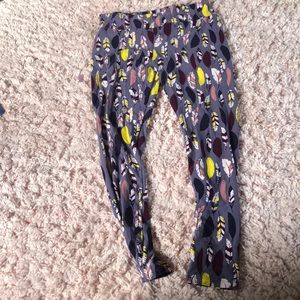 LuLaRoe feather leggings - tall and curvy